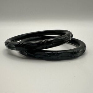 Splendette Carved Black Bakelite Bangle Bracelets - Set of 2